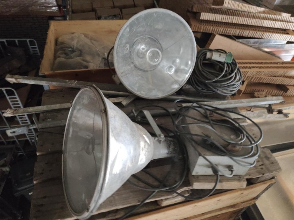 2 professionele bouwlampen met statief en voedingskasten, Overige merken, Gebruikt, Industrieel, Zilver