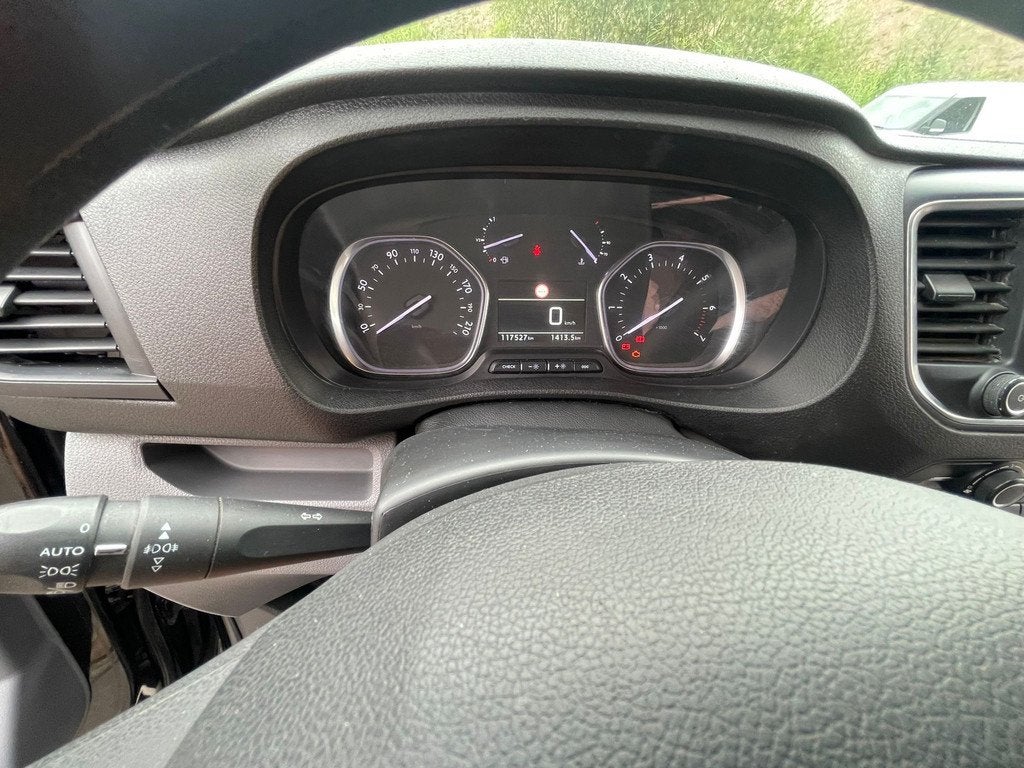 Peugeot Expert 231S 2.0 BlueHDI 120 Premium Pack, Voorwielaandrijving, 1588 kg, Gebruikt, Euro 6