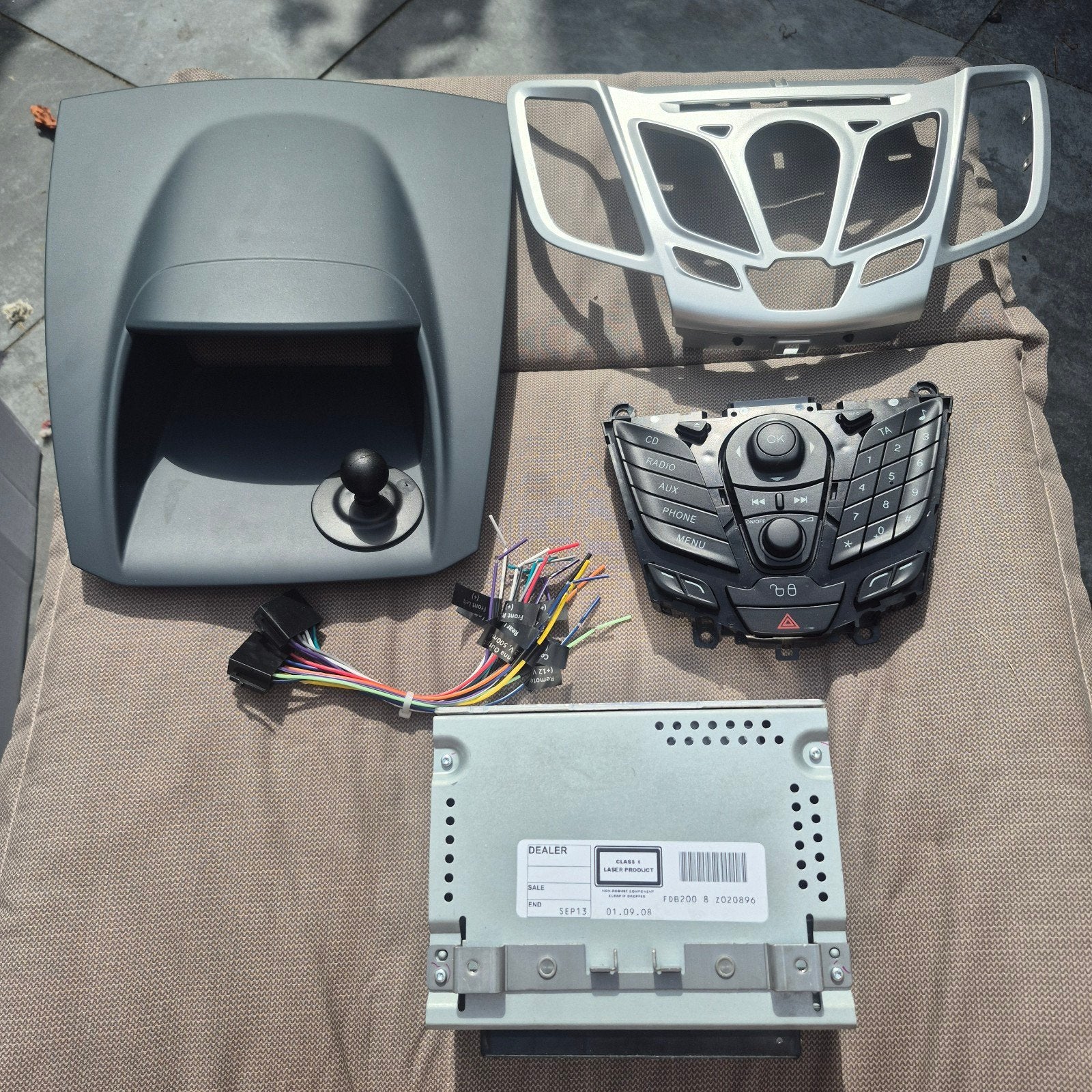 Originele Ford Fiesta MK7 radio/CD FDB2008 8A6T-18C815-BJ, Ophalen, Gebruikt, Ford