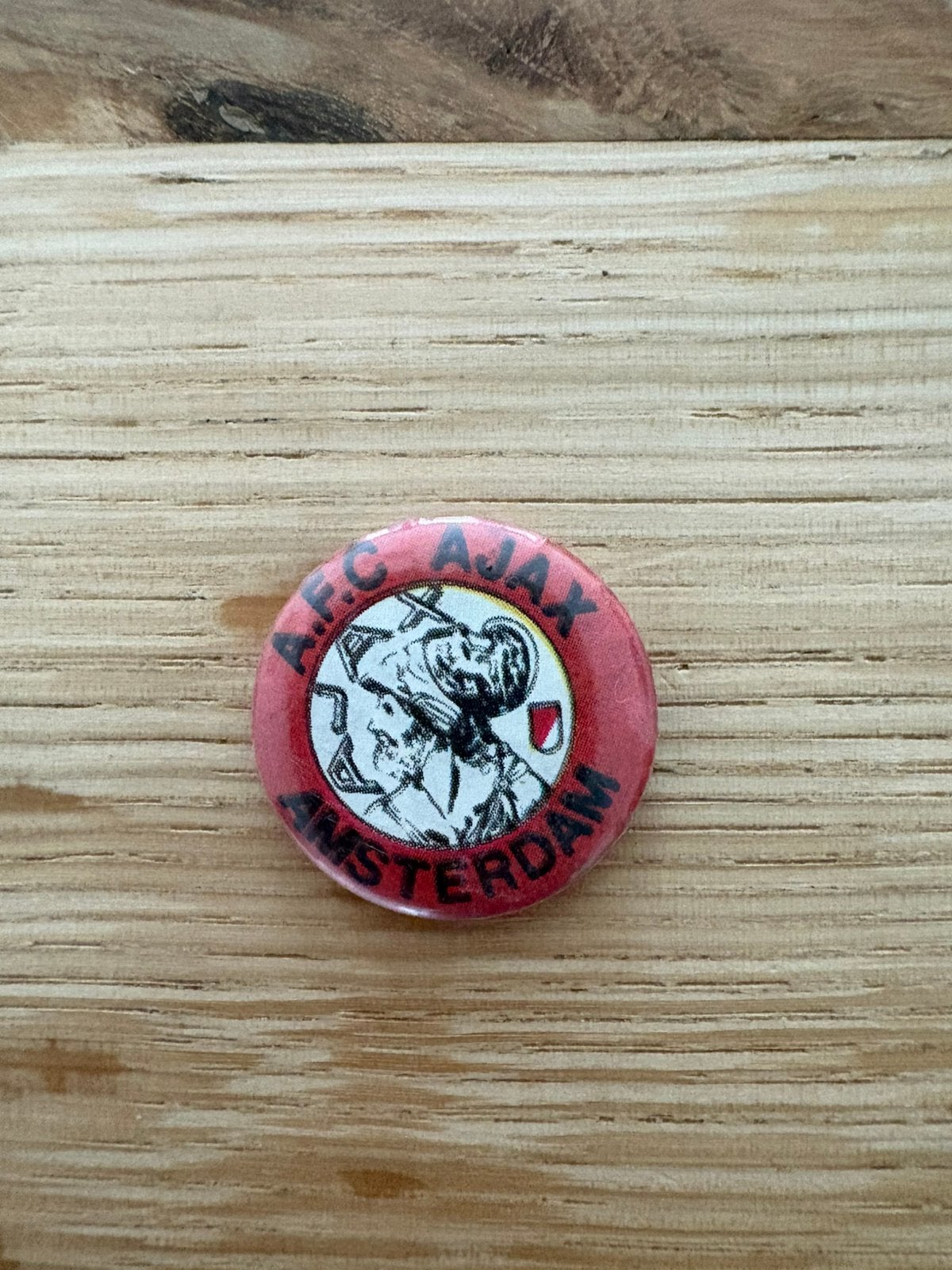 Ajax button vintage, Ophalen of Verzenden, Zo goed als nieuw, Sport, Button