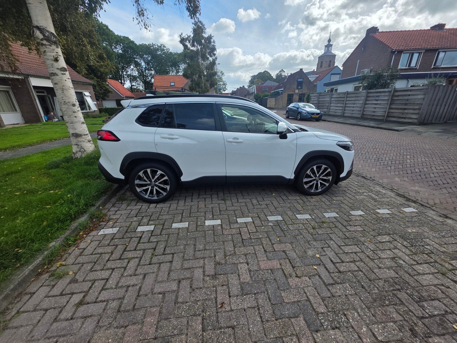 Toyota Corolla Cross 2.0 145KW 4WD CVT 2022 Wit, Automaat, 750 kg, 4 cilinders, Wit