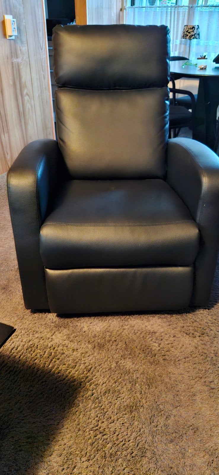 Zo goed als nieuwe relaxstoel van Jysk, Huis en Inrichting, Fauteuils, Ophalen, Kunststof, 75 tot 100 cm, Zo goed als nieuw