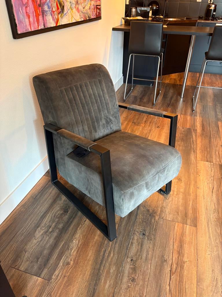 2 x industriele fauteuil, Ophalen, 75 tot 100 cm, Zo goed als nieuw, Stof