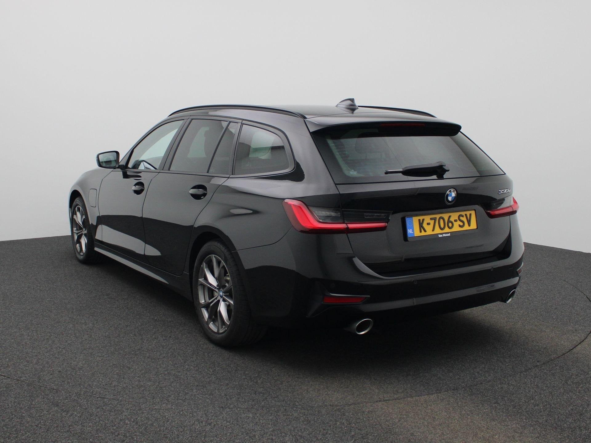 BMW 3-serie Touring 330e | STOELVERWARMING | NAVIGATIE | ELE, Auto's, BMW, Achterwielaandrijving, Gebruikt, 4 cilinders, Zwart