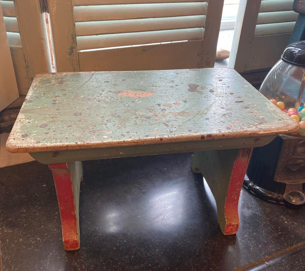 Vintage brocant houten krukje -vensterbankje bankje, Huis en Inrichting, Krukjes, Ophalen, Gebruikt, Hout