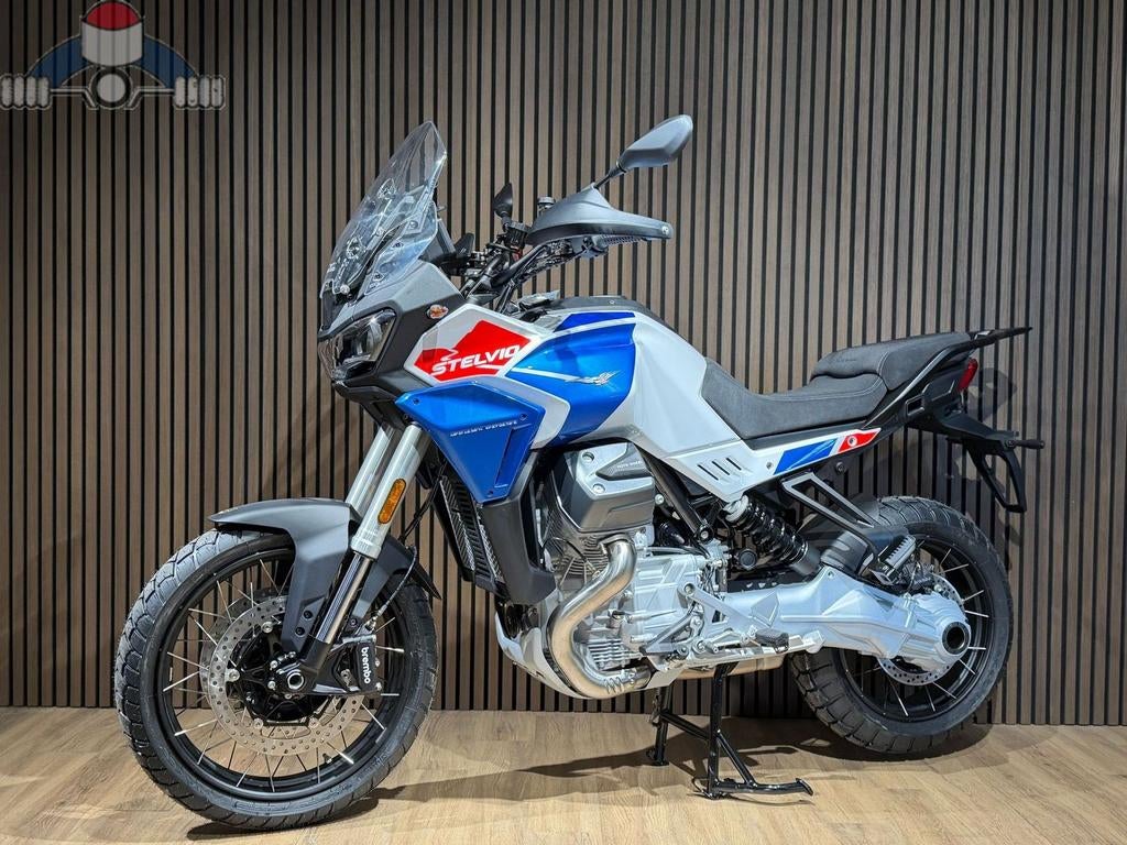 Moto Guzzi Stelvio Duecento Tributo 2026, Motoren, Motoren | Moto Guzzi, 2 cilinders, Motorrijbewijs A, Bedrijf, Onbekend