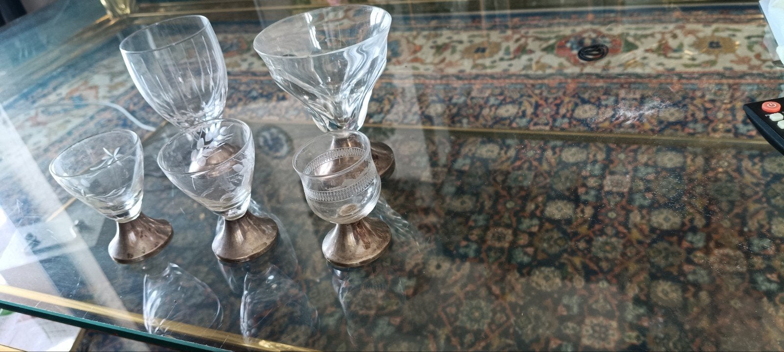 Set van 5 antieke glazen met zilver voet, Antiek en Kunst, Antiek | Glas en Kristal, Ophalen of Verzenden