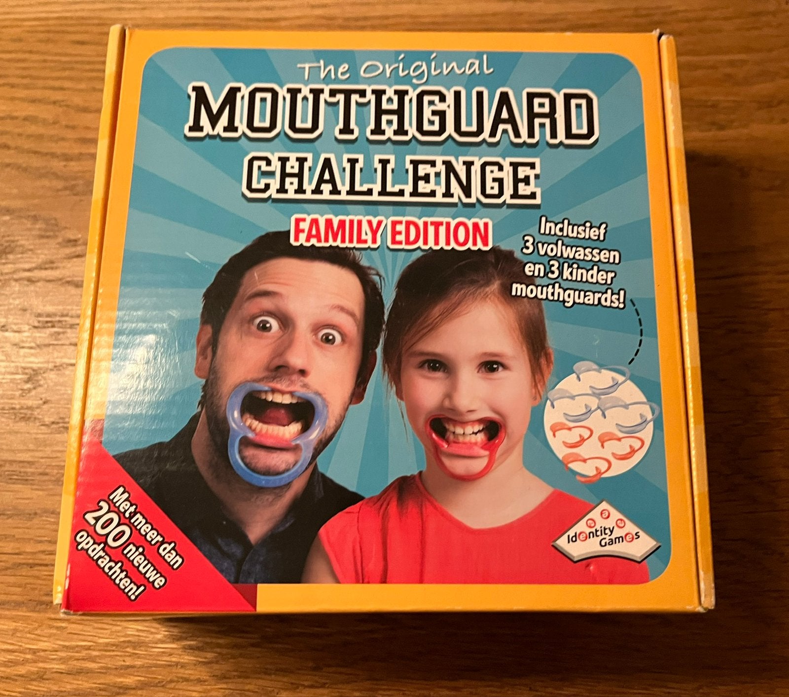 Mouthguard challenge family edition identity games, Ophalen of Verzenden, Zo goed als nieuw