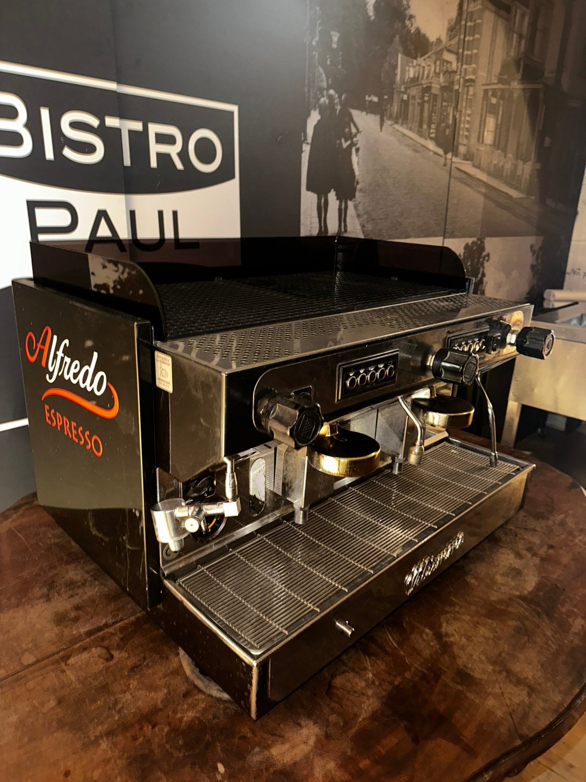 Vibiemme (VBM) 2-groeps professionele koffiemachine, Ophalen, Gebruikt, Koffie en Espresso