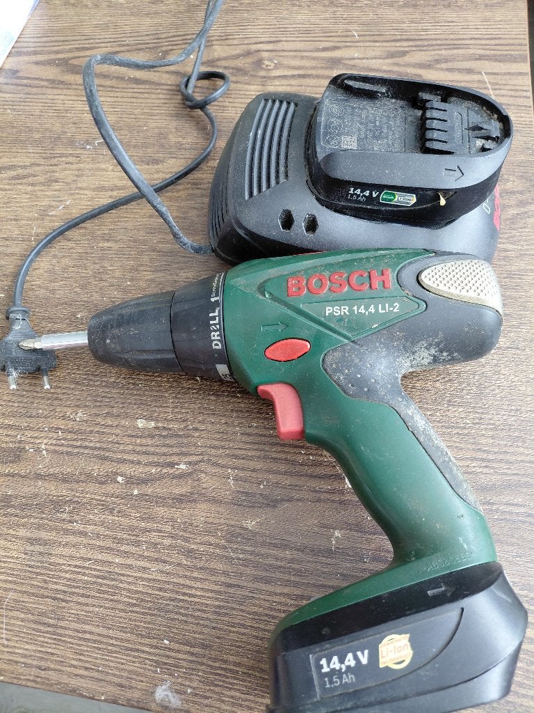 Bosch accu-boormachine psr 14,4 li-2, Doe-het-zelf en Verbouw, Gereedschap | Boormachines, Ophalen of Verzenden, Gebruikt, 400 tot 600 watt
