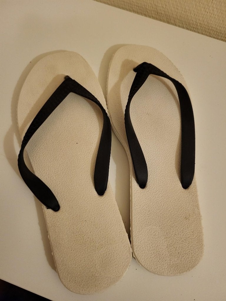 sarraizienne slippers z g a n maat 45 (heren), Ophalen of Verzenden, Zo goed als nieuw, Zwart