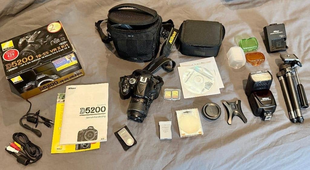 Nikon D5200 camera & SB700 flitser met accessoires, Accu, Spiegelreflex, Ophalen of Verzenden, Zo goed als nieuw