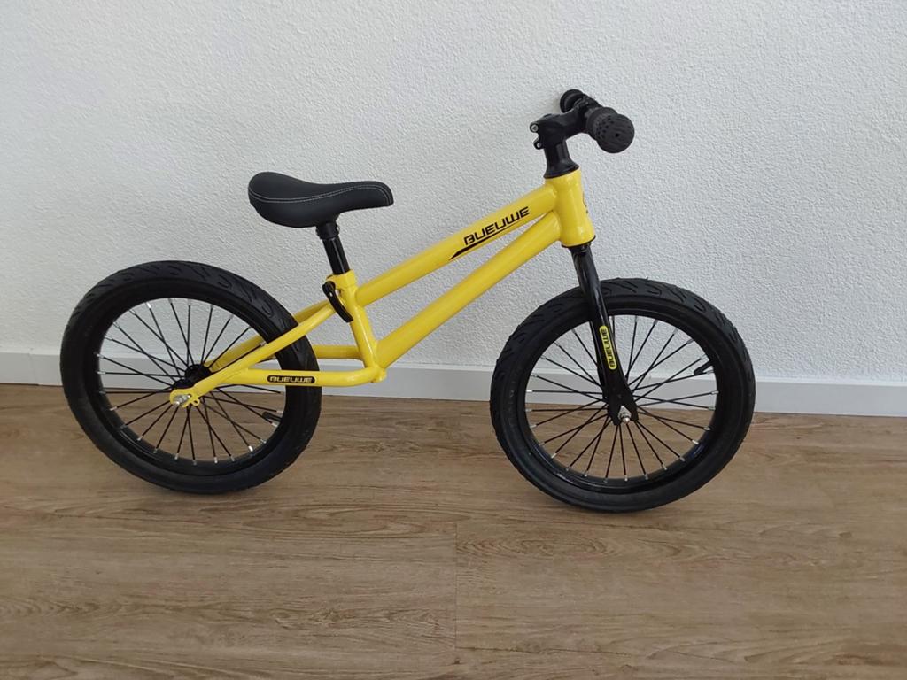 Mooie loopfiets Bueuwe, geel, Ophalen of Verzenden, Gebruikt, Loopfiets