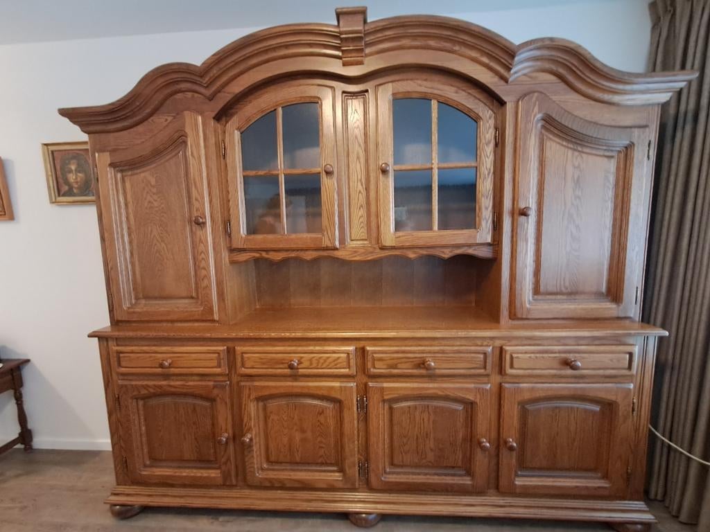 Gratis, Massief eiken dressoir met vitrinekast, Ophalen