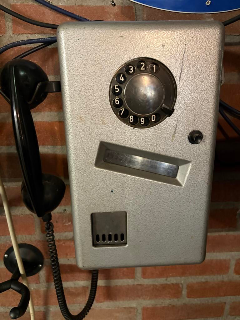 Oude munttelefoon op kwartjes - Vintage telefoon, Ophalen of Verzenden