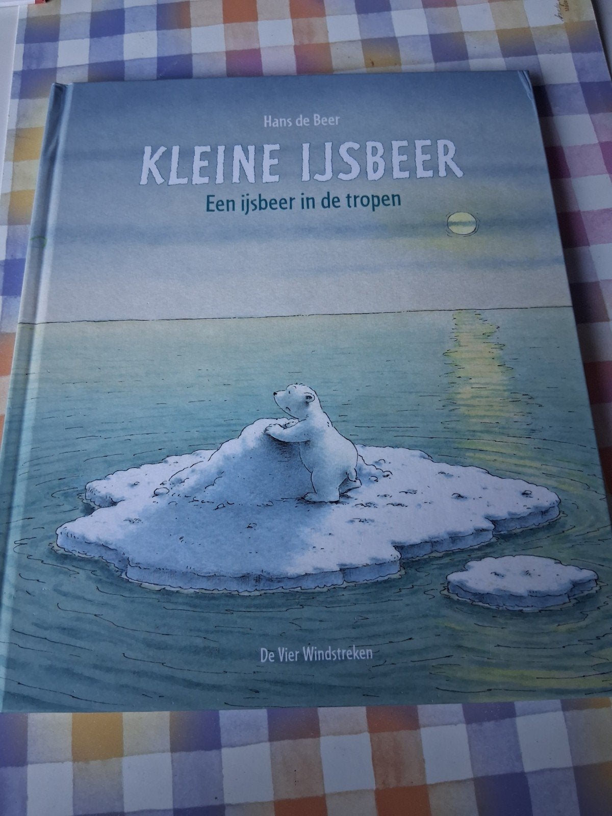 prentenboek hans de beer - kleine ijsbeer in de tropen, Boeken, Ophalen of Verzenden, Gelezen, Prentenboek