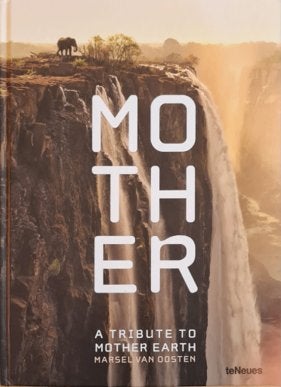 Boek 'Mother' -  Marsel van Oosten - Heel veel mooie Foto's, Boeken, Kunst en Cultuur | Fotografie en Design, Fotografen, Ophalen of Verzenden
