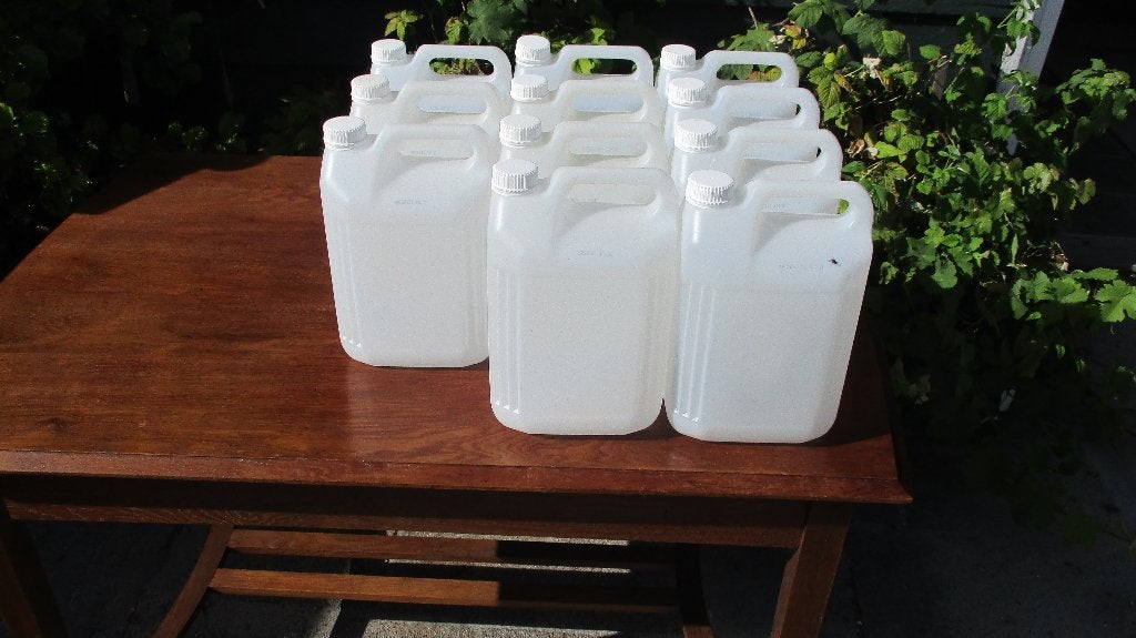 Yerrycan - 5 liter - 11stuks, Ophalen of Verzenden, Zo goed als nieuw