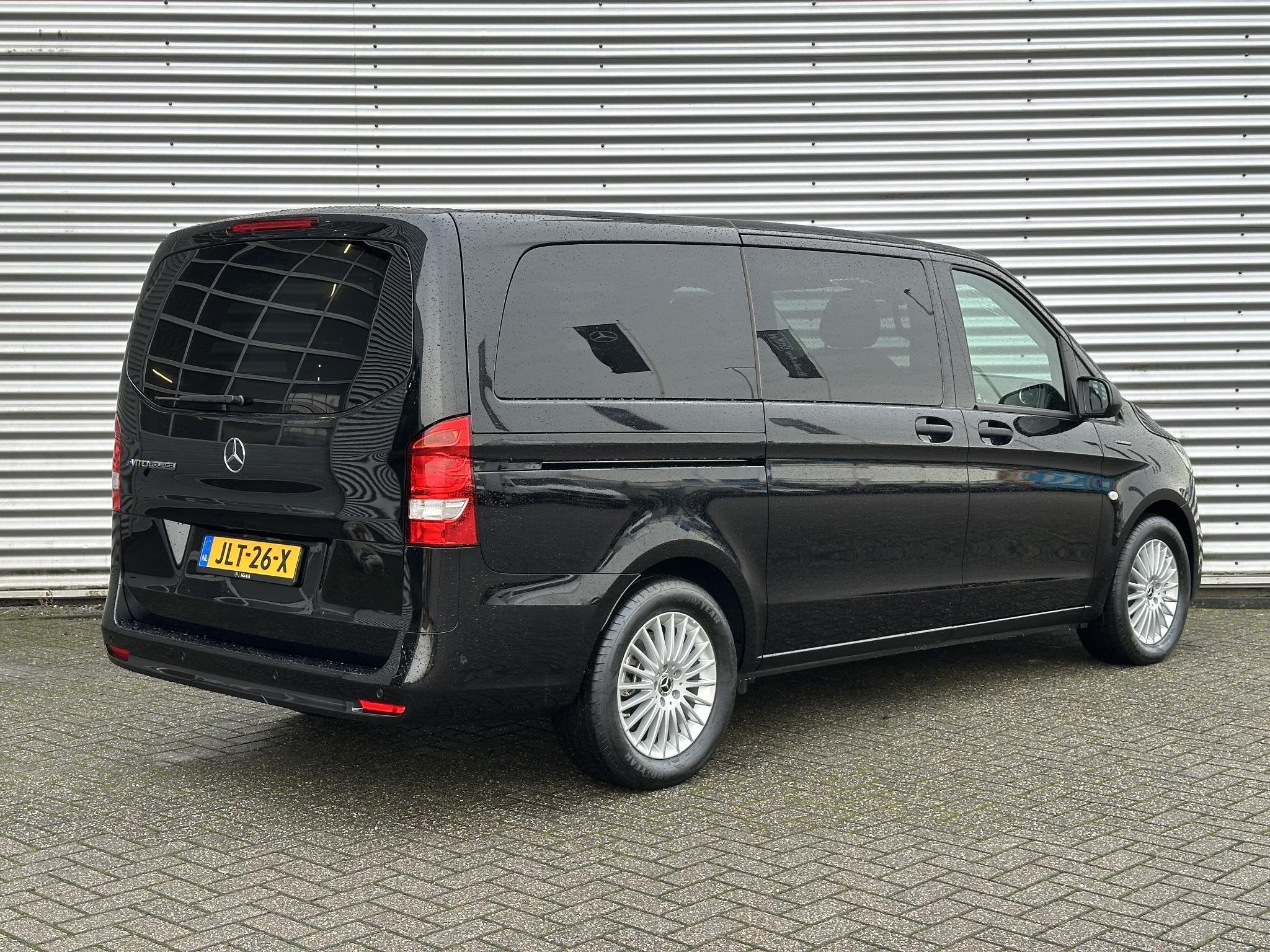 Mercedes-Benz eVito Tourer 129 PRO L3 90 kWh Full Options 8-, Auto's, Gebruikt, 585 min, Te koop, Mercedes-Benz Certified