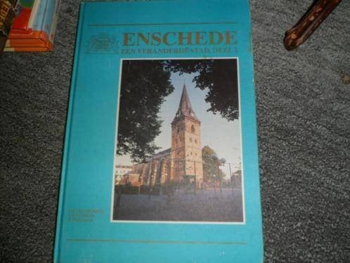 Enschede, een veranderde stad, Ophalen of Verzenden, Zo goed als nieuw