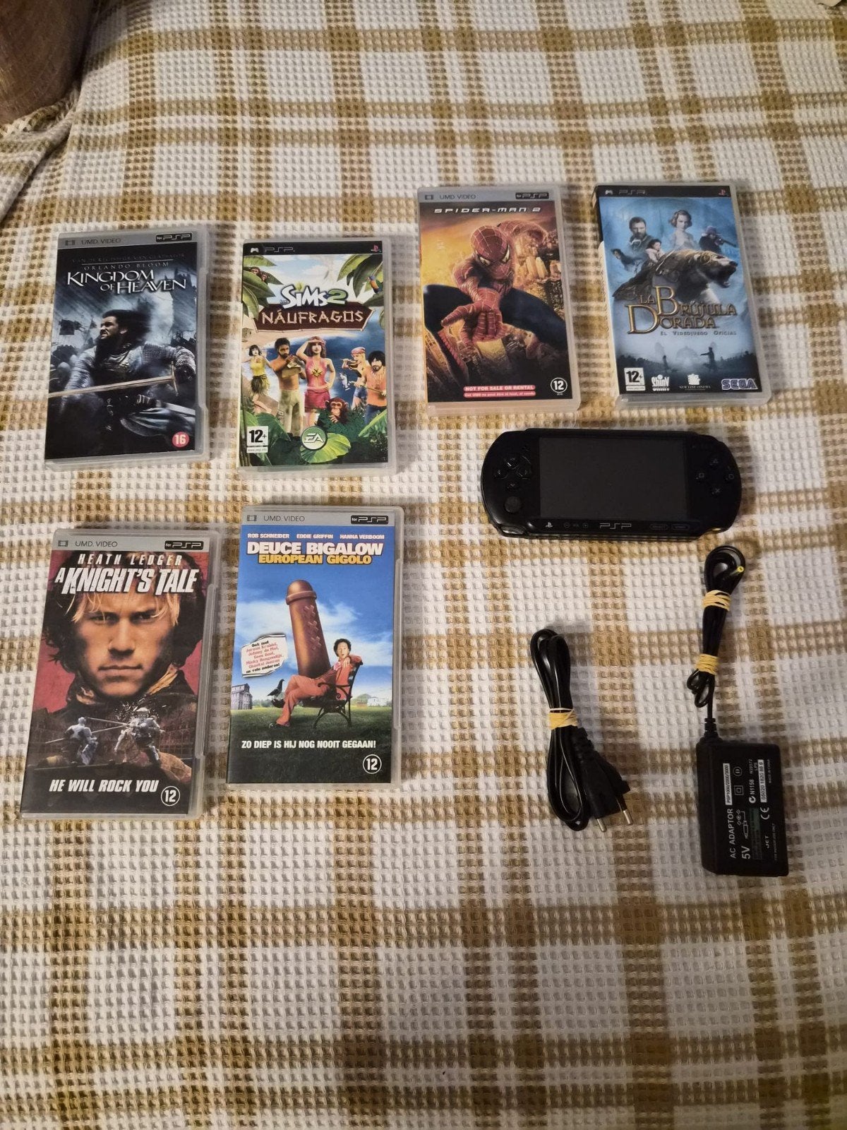 Sony PSP met game en films, inclusief oplader, Gebruikt, Ophalen of Verzenden, Met UMD-films, PSP 3000