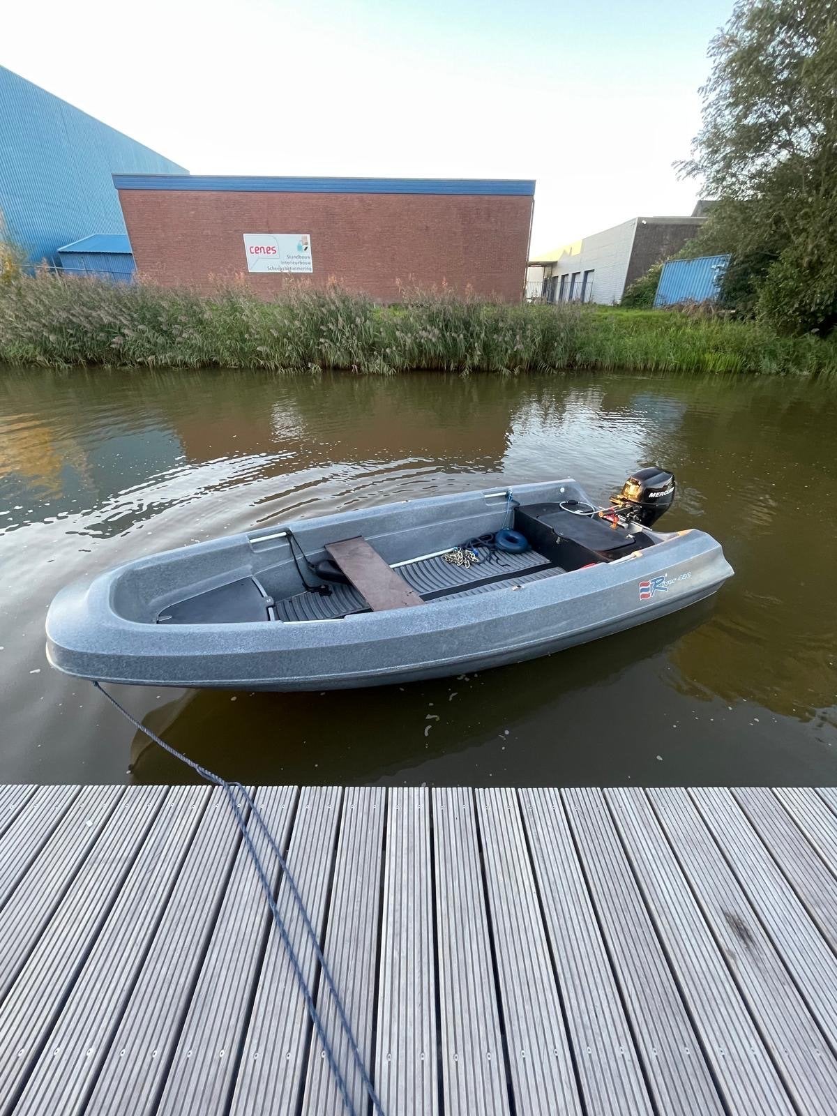 River 420 met 9,9 pk Mercury langstaart en zelflosende kuip, Watersport en Boten, Overige merken, Gebruikt, Buitenboordmotor, Overige materialen