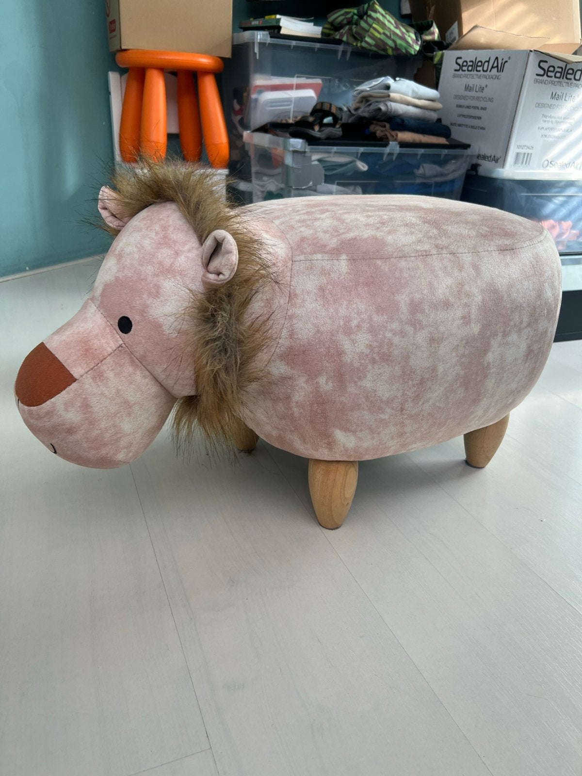 Leeuw Voetenbankje / Poef - Kinderkamer Decoratie, Ophalen, Overige kleuren, Zo goed als nieuw, Jungle