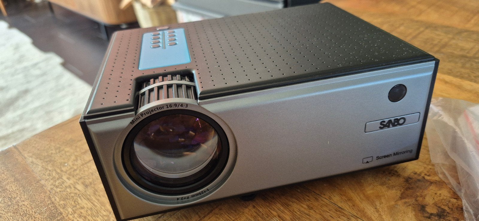 SABO Mini Projector met scherm en afstandsbediening, Audio, Tv en Foto, Beamers, Ophalen, LED, Zo goed als nieuw, Overige resoluties