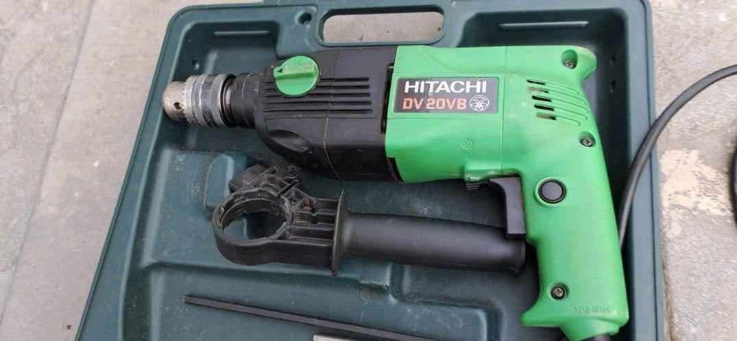 Hitachi DV 20VB Klopboormachine met koffer, Boormachine, Ophalen of Verzenden, Variabele snelheid, Gebruikt