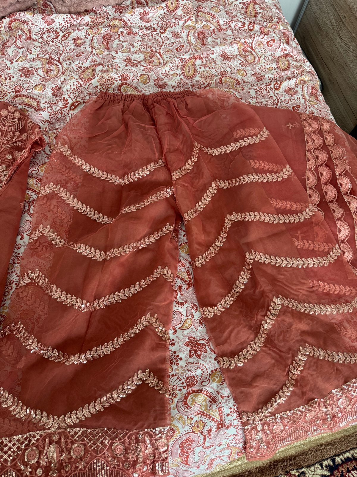 Prachtige Indiase/Pakistaanse feestkleding - Maat M, Kleding | Dames, Carnavalskleding en Feestkleding, Maat 38/40 (M), Verzenden