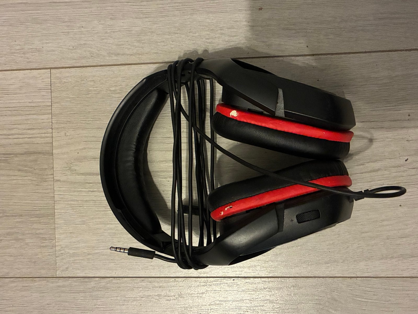 Logitech G432 Gaming Headset - Zwart/Rood, Gebruikt, Logitech, Ophalen of Verzenden, Over-ear