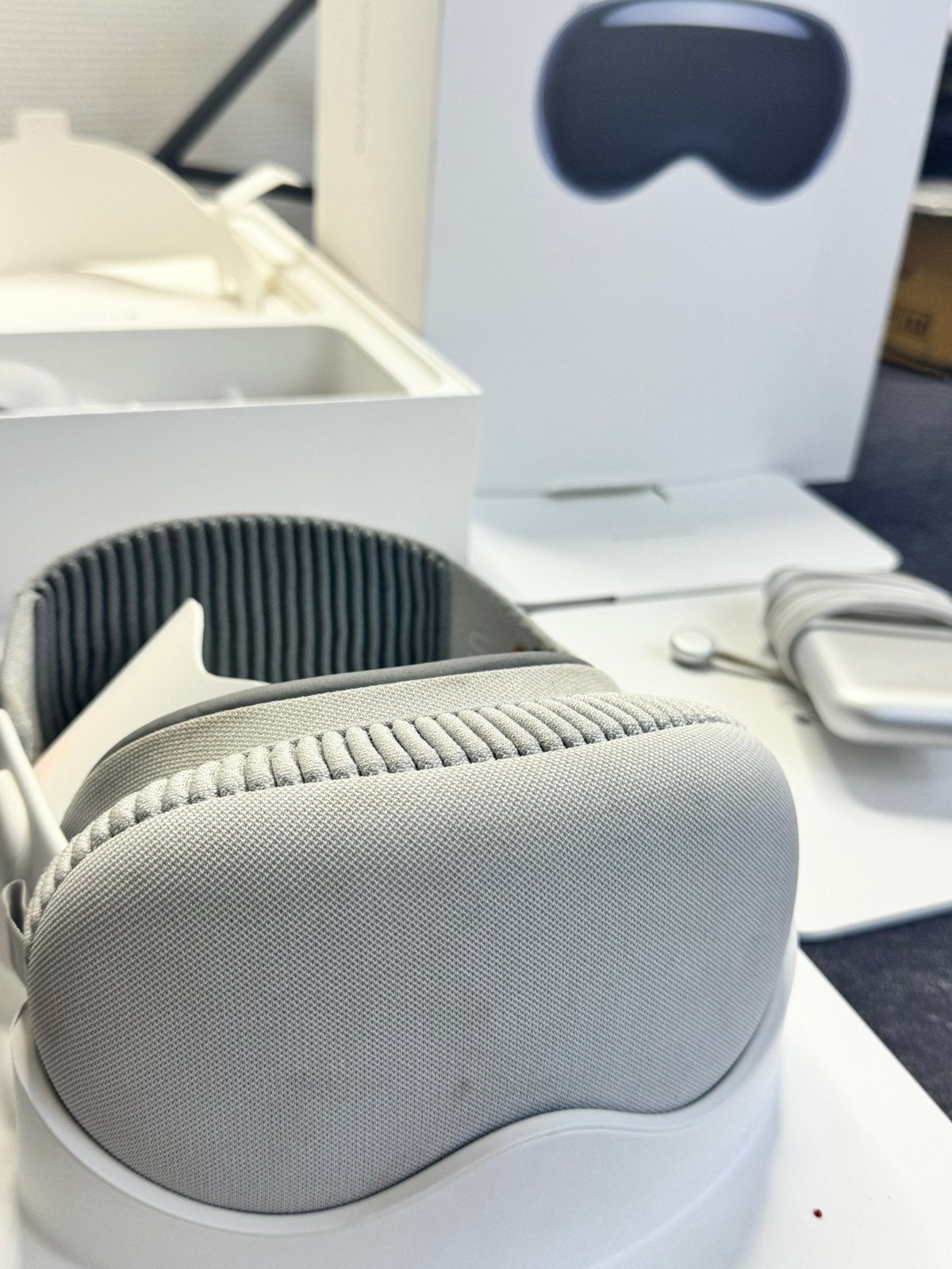 Apple vision pro m2 1tb 2keer gebruikt, Computers en Software, Ophalen of Verzenden, Zo goed als nieuw