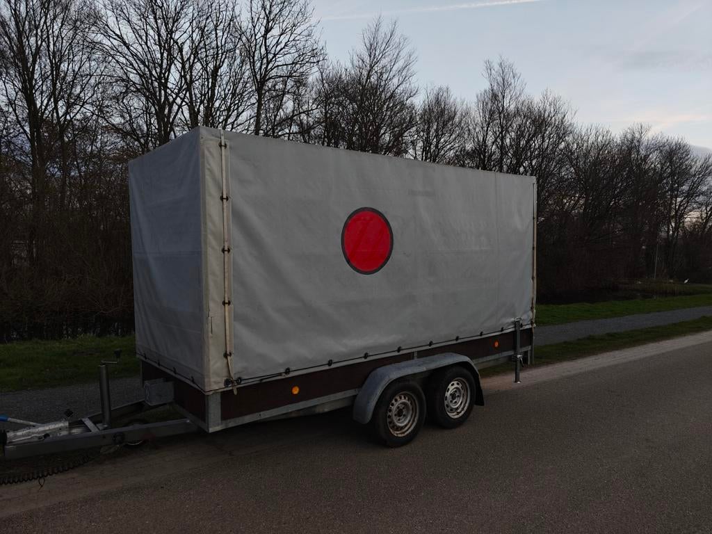 Huifaanhangwagen Te Huur / Verhuiswagen / Verhuistrailer