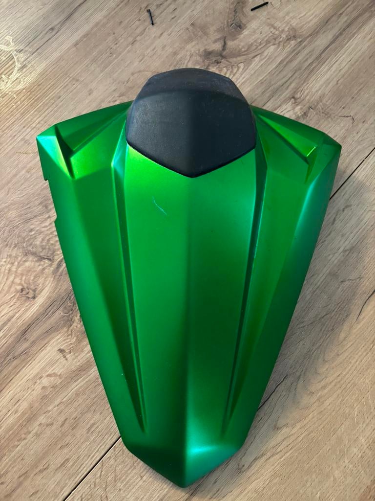 Kawasaki z300 seat cover, Motoren, Ophalen