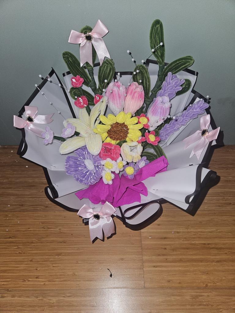 Mooie lente bouquet, Ophalen of Verzenden, Zo goed als nieuw