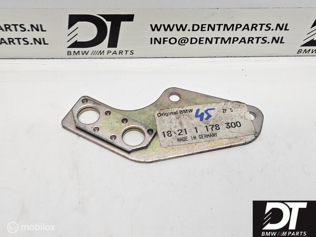 Uitlaat beugel BMW E30 E34 18211178300, Nieuw, Ophalen of Verzenden, BMW, BMW