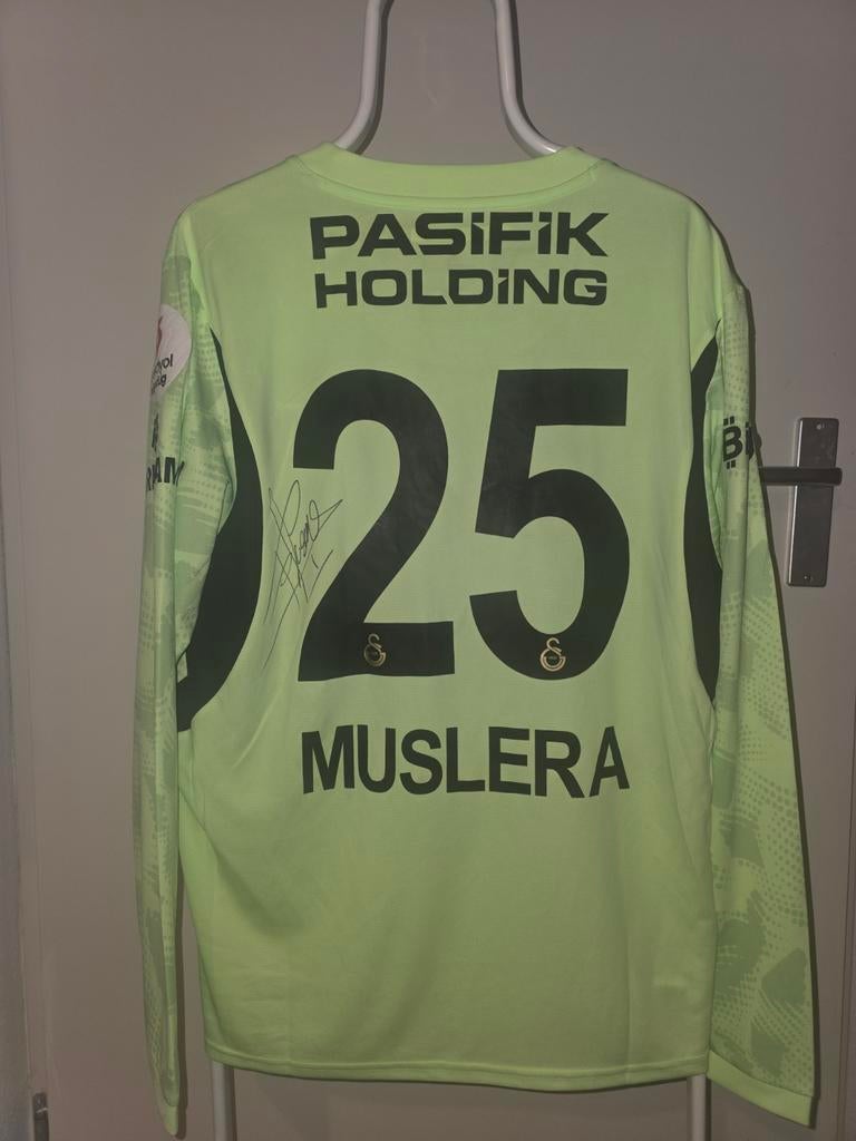 Galatasaray Lastste Dragen Matchworn Tegen Basaksehir, Verzamelen, Sportartikelen en Voetbal, Ophalen of Verzenden, Zo goed als nieuw