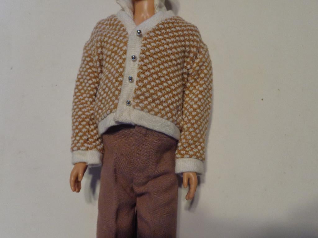 Barbie vintage Ken fraternity meeting compleet, Ophalen of Verzenden, Gebruikt, Kleertjes