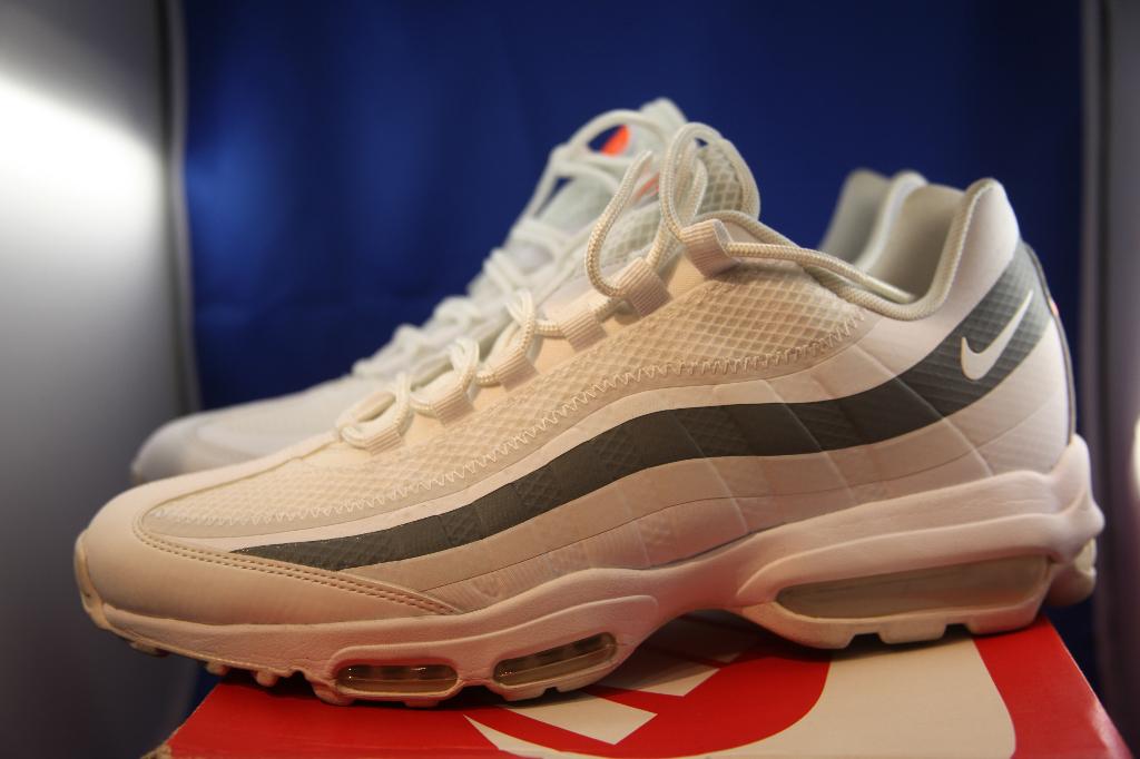 Air Max 95 Ultra White Spruce ci2298 100 Sneaker Running, Kleding | Heren, Schoenen, Zo goed als nieuw, Sneakers of Gympen, Wit