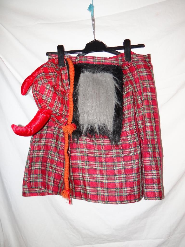 Leuke rood/groen/geel/zwart SCHOTS/HIGHLANDER rok + pet, Ophalen, Maat 52/54 (L), Carnaval, Kleding