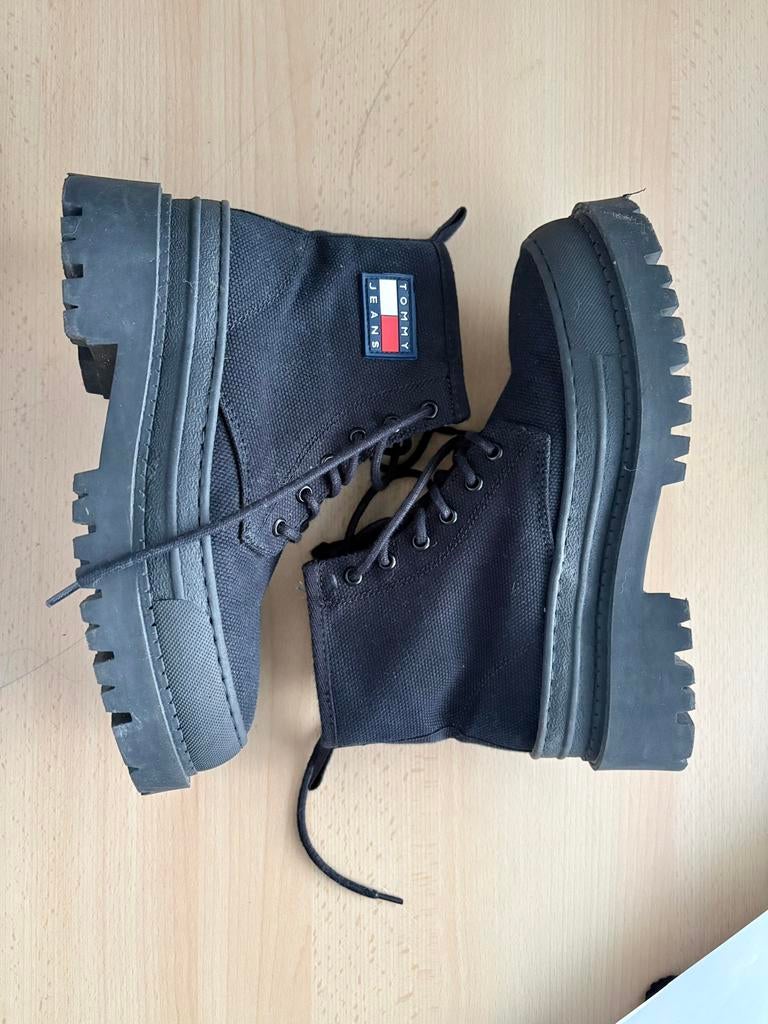 TOMMY JEANS schoenen, maat 38., Ophalen of Verzenden, Zo goed als nieuw, Blauw, Sneakers of Gympen
