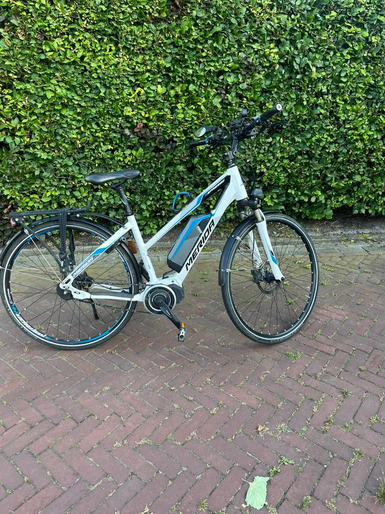 E-bike Merida toerfiets wit met blauwe accenten, Gebruikt, 47 tot 50 cm, Ophalen, Overige merken