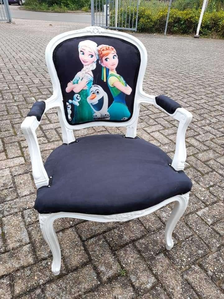 Dames fauteuile frozen opnieuw gestoffeerd, Kinderen en Baby's, Kinderkamer | Tafels en Stoelen, Ophalen of Verzenden, Zo goed als nieuw