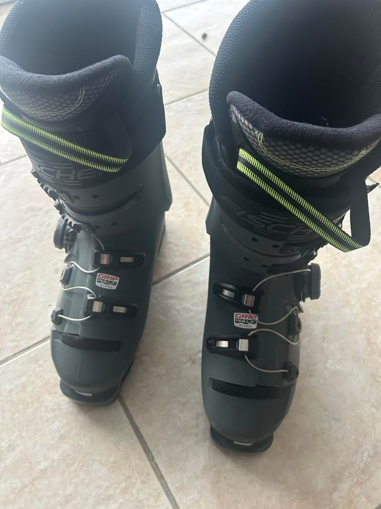 Fischer RC4 skischoenen de nieuwste met boa sluiting, Fischer, Schoenen, Ophalen of Verzenden, Zo goed als nieuw