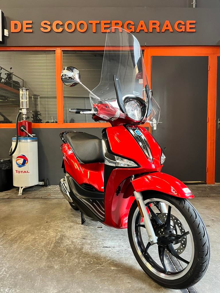 Piaggio Liberty brom 45km Nieuwstaat 2019, Fietsen en Brommers, Scooters | Piaggio, Zo goed als nieuw, Overige modellen, Maximaal 45 km/u