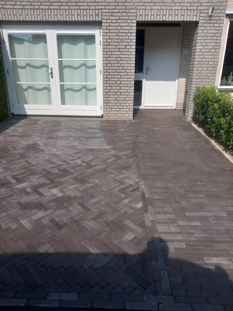Stratenmaker heeft nog tijd, Diensten en Vakmensen, Tuinmannen en Stratenmakers, Bestrating