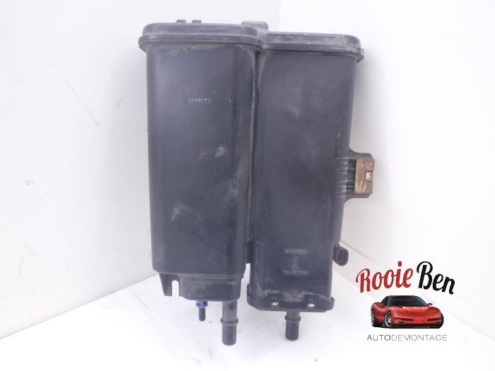 Koolstoffilter van een Cadillac SRX, Cadillac, Gebruikt, -, -