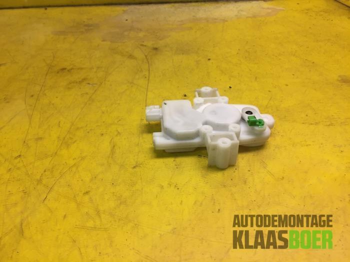 Motor Centrale Deurvergrendeling van een Mitsubishi Outlande, Ophalen of Verzenden, 12 maanden garantie, Gebruikt, Mitsubishi