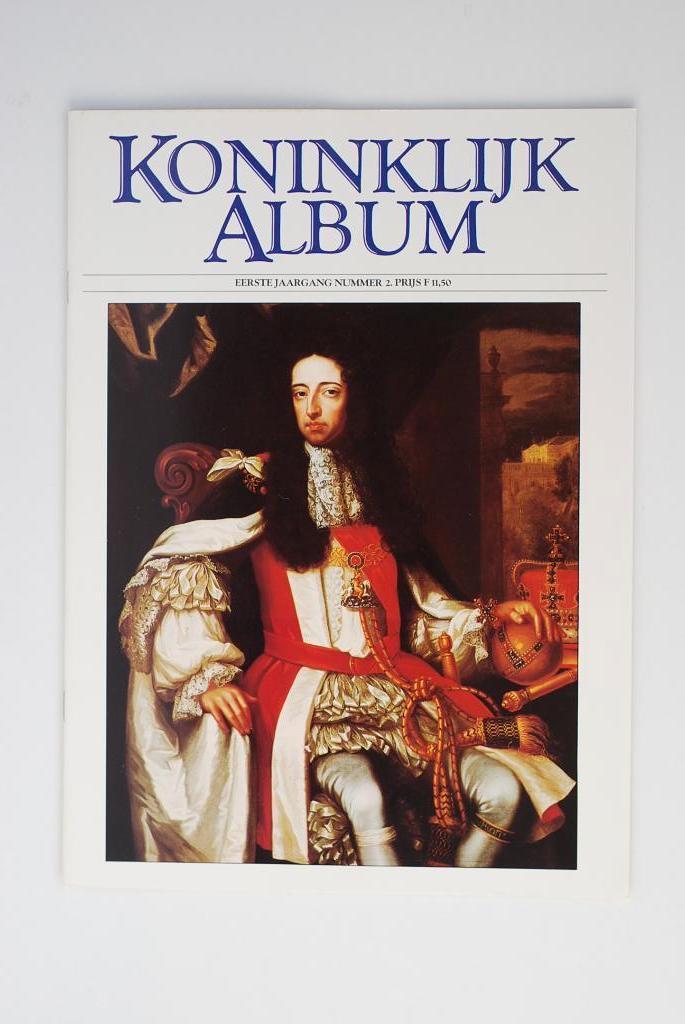Het Loo en zijn bewoners - Koninklijk Album (1985), Verzenden, Zo goed als nieuw, Overige typen