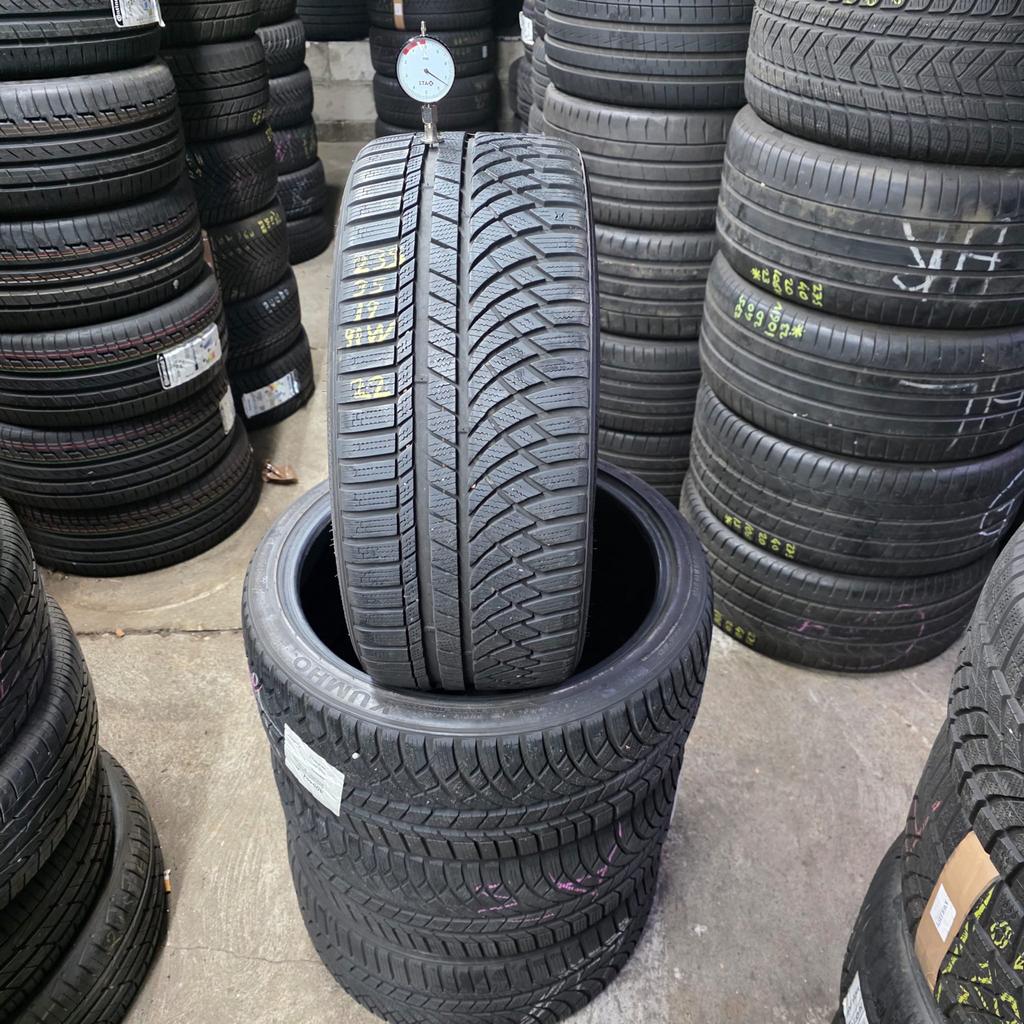 Vier seizoenen 235/35R19 €70 euro perband, Gebruikt, Winterbanden, 235 mm, Band(en)
